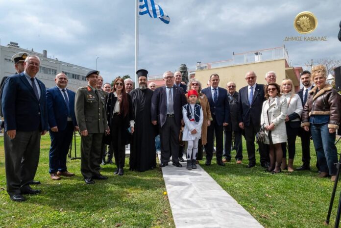 Επιμνημόσυνη-δέηση-και-κατάθεση-στεφάνων-στην-προτομή-του-Θεόδωρου-Κολοκοτρώνη