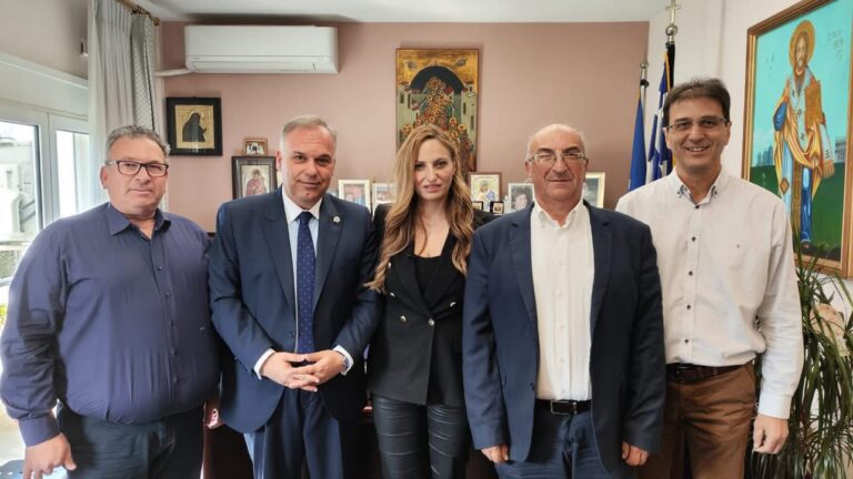 Επίσκεψη-της-Συντονίστριας-του-Γραφείου-του-Πρωθυπουργού-στη-Βόρεια-Ελλάδα-στο-Δήμαρχο-Θάσου
