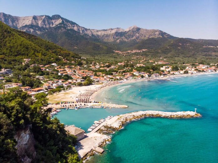 Ολοκληρώθηκε-η-1η-Διαβούλευση-της-Επιτροπής-Κατοίκων-για-τον-Τουρισμό-της-Θάσου