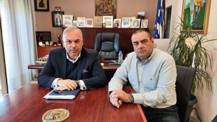 Συνάντηση-του-Δημάρχου-Θάσου-με-τον-Νομικό-Σύμβουλο-του-Δήμου-για-το-έργο-της-αποθήκευσης-co2-στον-Πρίνο-Θάσου Συνάντηση-του-Δημάρχου-Θάσου-με-τον-Νομικό-Σύμβουλο-του-Δήμου-για-το-έργο-της-αποθήκευσης-co2-στον-Πρίνο-Θάσου