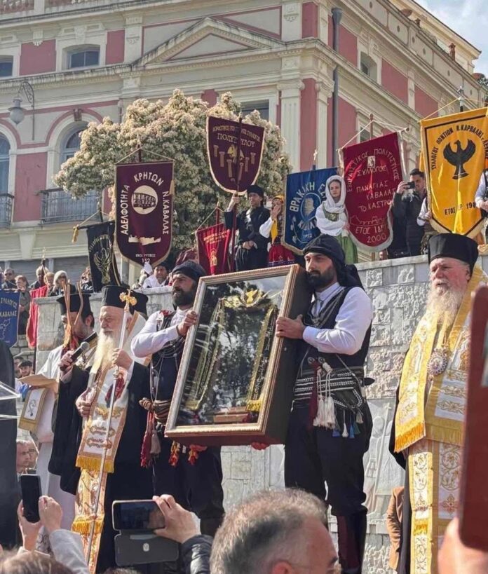 Μεγάλη-προσέλευση-πιστών-στην-υποδοχή-της-Παναγίας-Σουμελά-στην-Καβάλα