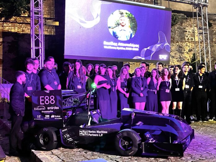 Η-enearth-στο-πλευρό-της-democritus-racing-team-για-έναν-κόσμο-με-μικρότερο-ανθρακικό-αποτύπωμα