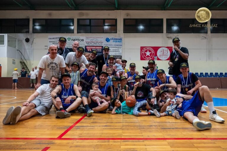 Οι-beer-raptors-κατέκτησαν-το-κύπελλο-στον-μεγάλο-τελικό-του-Σαββάτου-Χορηγία-1.500-στην-ομάδα-καλαθοσφαίρισης-του-ΑΟΚ-με-αμαξίδιο-από-όλους-τους-συμμετέχοντες
