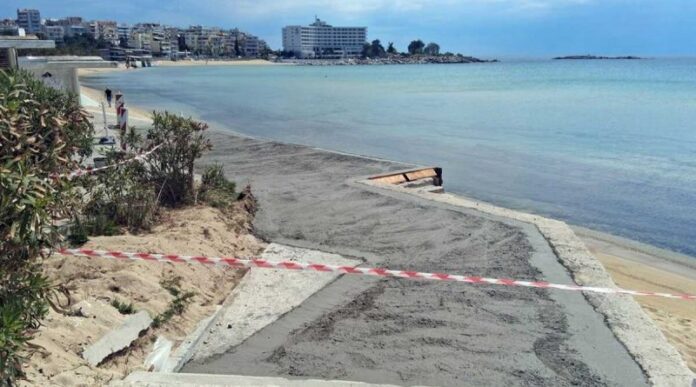 Κλείνει-για-τρεις-μέρες-η-ακτή-της-Καλαμίτσας-για-να-εκτελεστούν-απαραίτητες-εργασίες