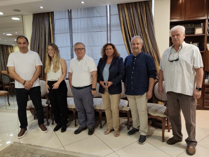Στήριξη-της-παγκόσμιας-πρωταθλήτριας-στο-σκάκι,-Σταυρούλας-Τσολακίδου,-από-τον-Όμιλο-dekagro-–-Θεοδώρα-Κουλουρά:-Στηρίζουμε-και-τον-Σκακιστικό-Όμιλο Στήριξη-της-παγκόσμιας-πρωταθλήτριας-στο-σκάκι,-Σταυρούλας-Τσολακίδου,-από-τον-Όμιλο-dekagro-–-Θεοδώρα-Κουλουρά:-Στηρίζουμε-και-τον-Σκακιστικό-Όμιλο