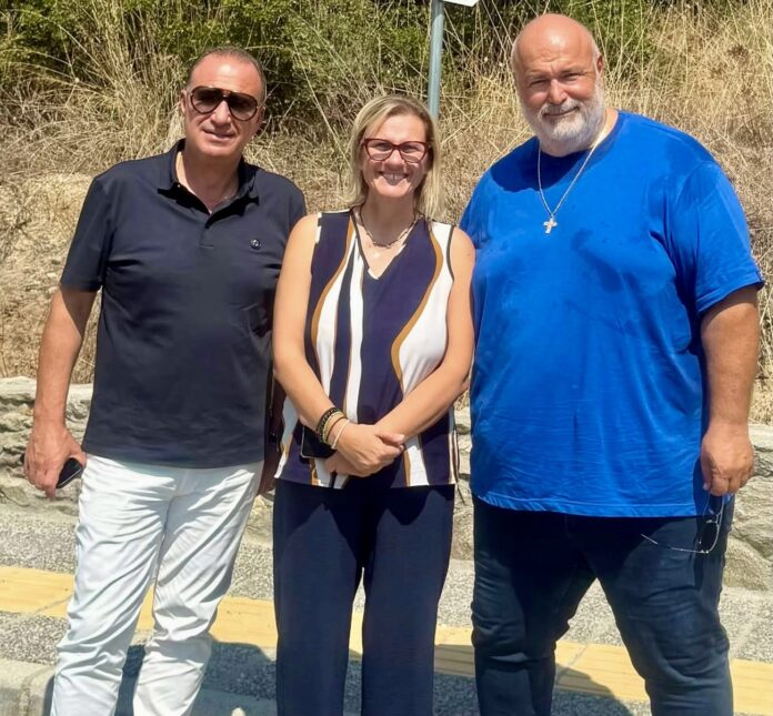 Στη-Νέα-Πέραμο-η-υφυπουργός-Περιβάλλοντος-και-Ενέργειας-Μαριλένα-Σούκουλη-–-Συνάντηση-με-τη-δημοτική-αρχή Στη-Νέα-Πέραμο-η-υφυπουργός-Περιβάλλοντος-και-Ενέργειας-Μαριλένα-Σούκουλη-–-Συνάντηση-με-τη-δημοτική-αρχή